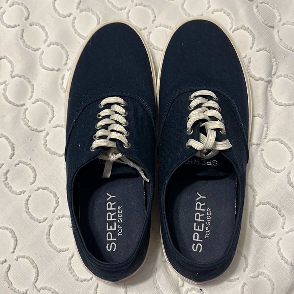 Sperry Sneakers